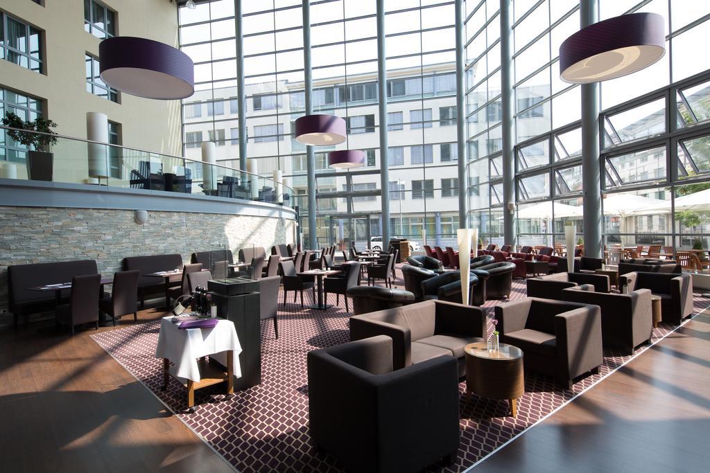 Dorint Hotel Am Dom Эрфурт Экстерьер фото